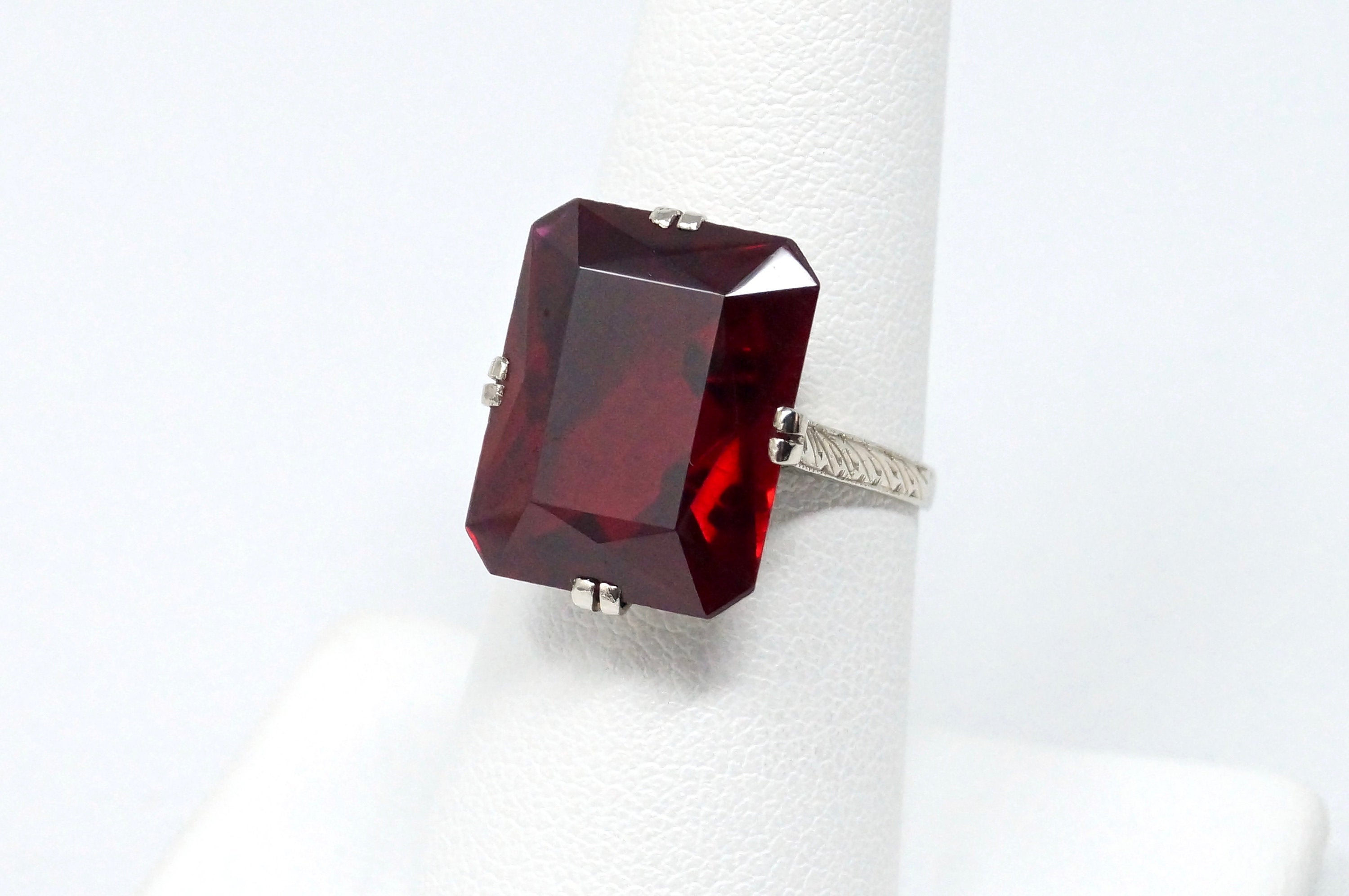 Stunning Antique Large Red Ruby Glass 14K Art Deco Statement Ring - Size 7.25