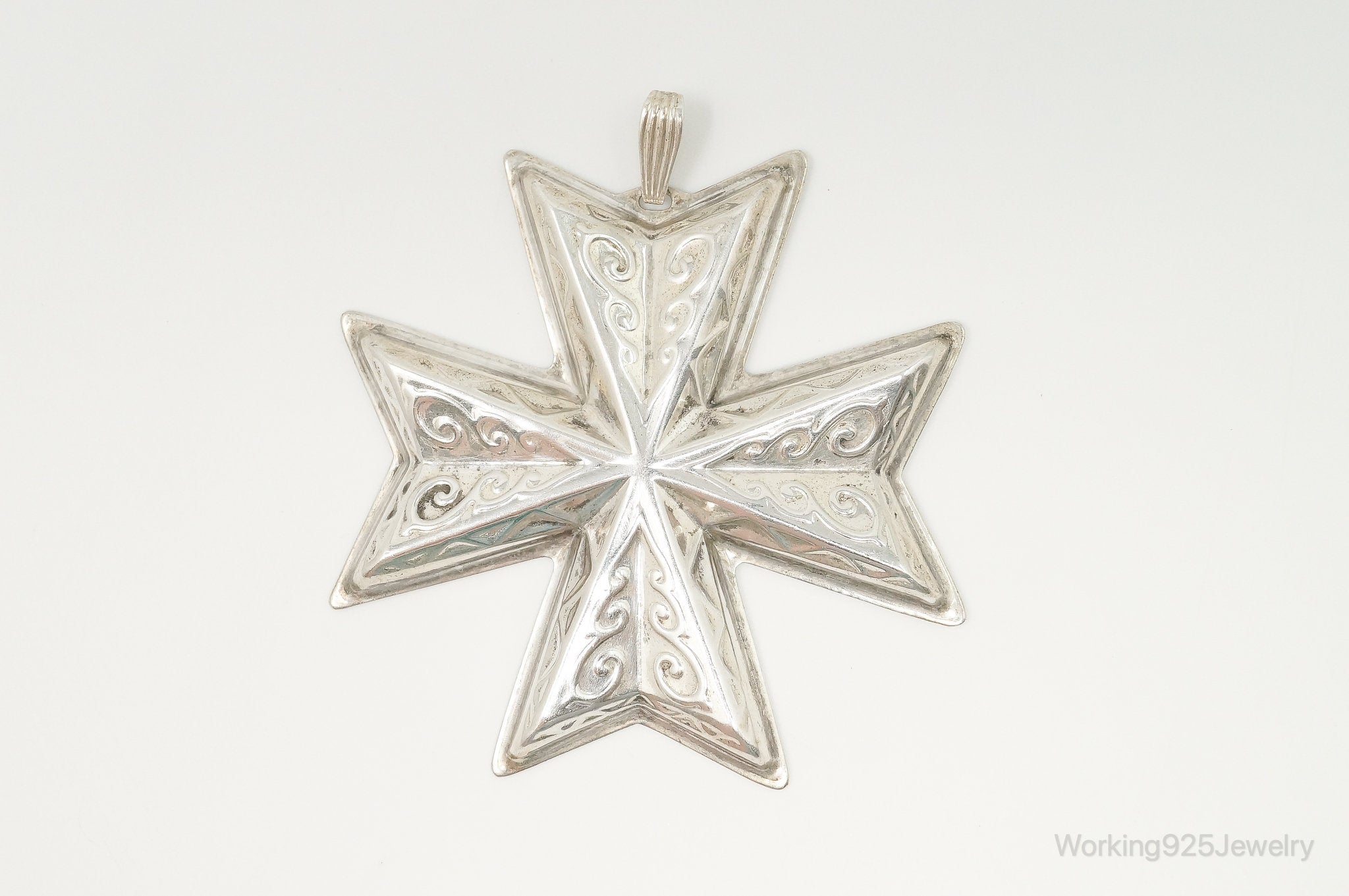 Vintage 1977 Reed & Barton Christmas Cross Sterling Silver Tree Ornament